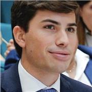 Young boy recent graduate in management and finance but with strong determination to grow professionally. I can count on solid theoretical foundations, analytical and problem solving aptitude associated with good technical skills, including communication,